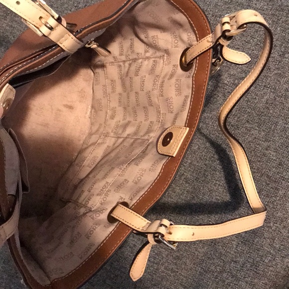 Purse - Picture 3 of 4